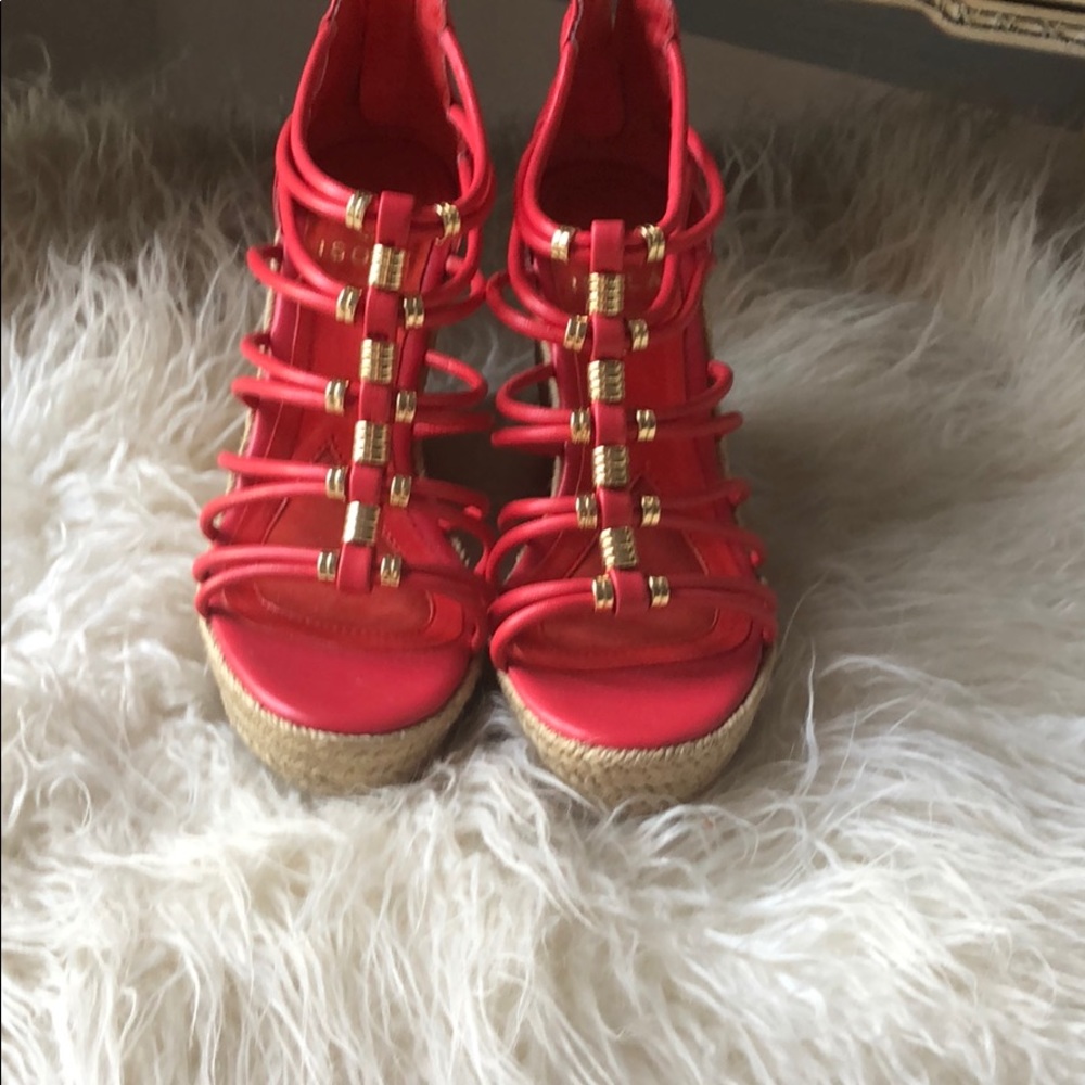 Brand new platform shoe